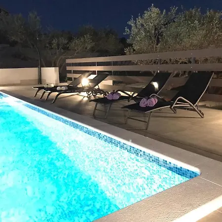 Miroslava Apartment Trogir