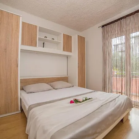 Apartment Miroslava *