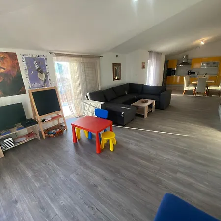 Apartment Miroslava